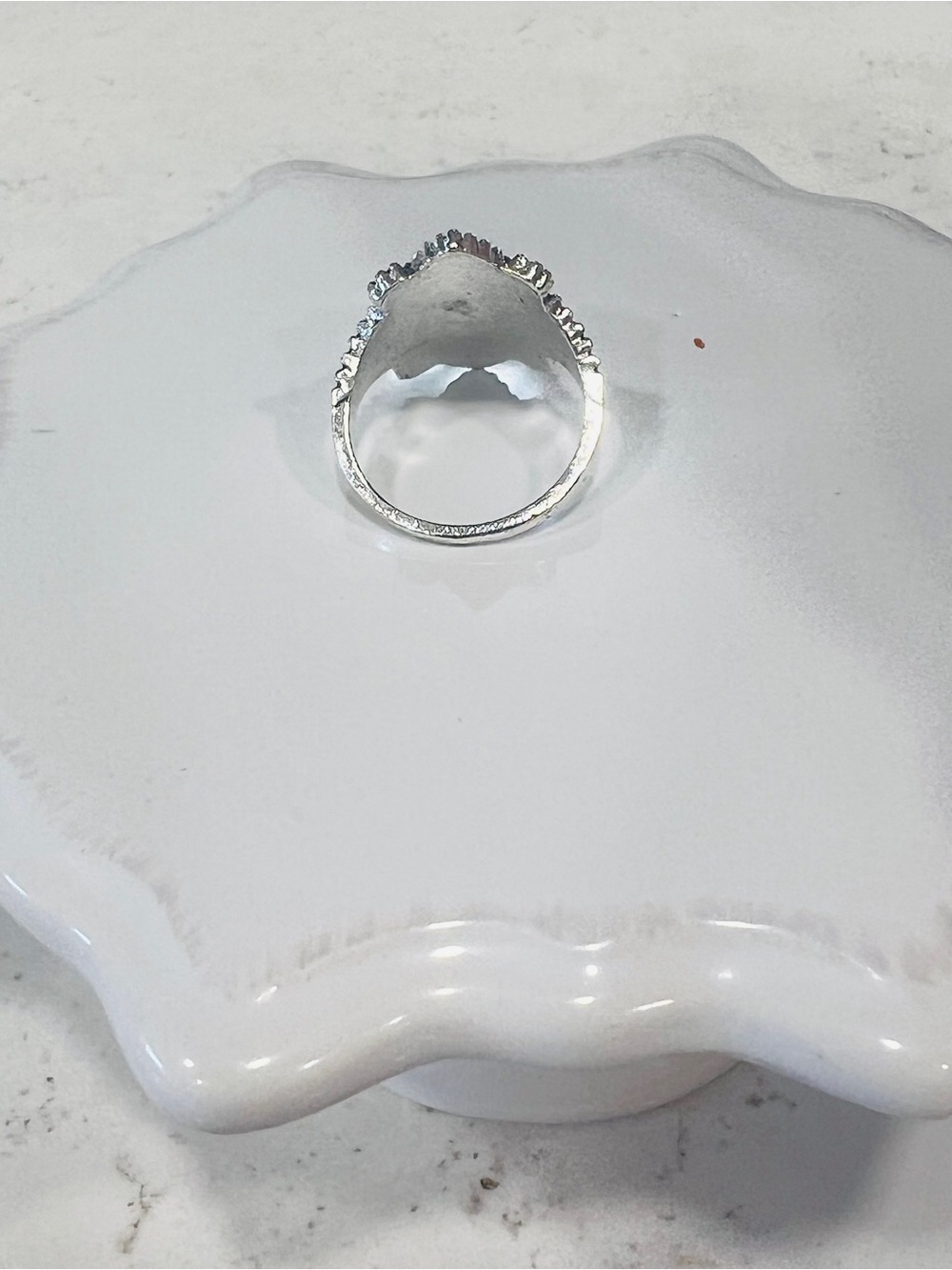 Vintage-Inspired Silver Black Stone Teardrop Ring-size 7 - Picture 3 of 9